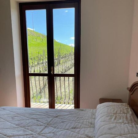 Villa Spicchio Di Langa - Casa Indipendente Tra Le Vigne E Le Alpi à Belvedere Langhe Extérieur photo