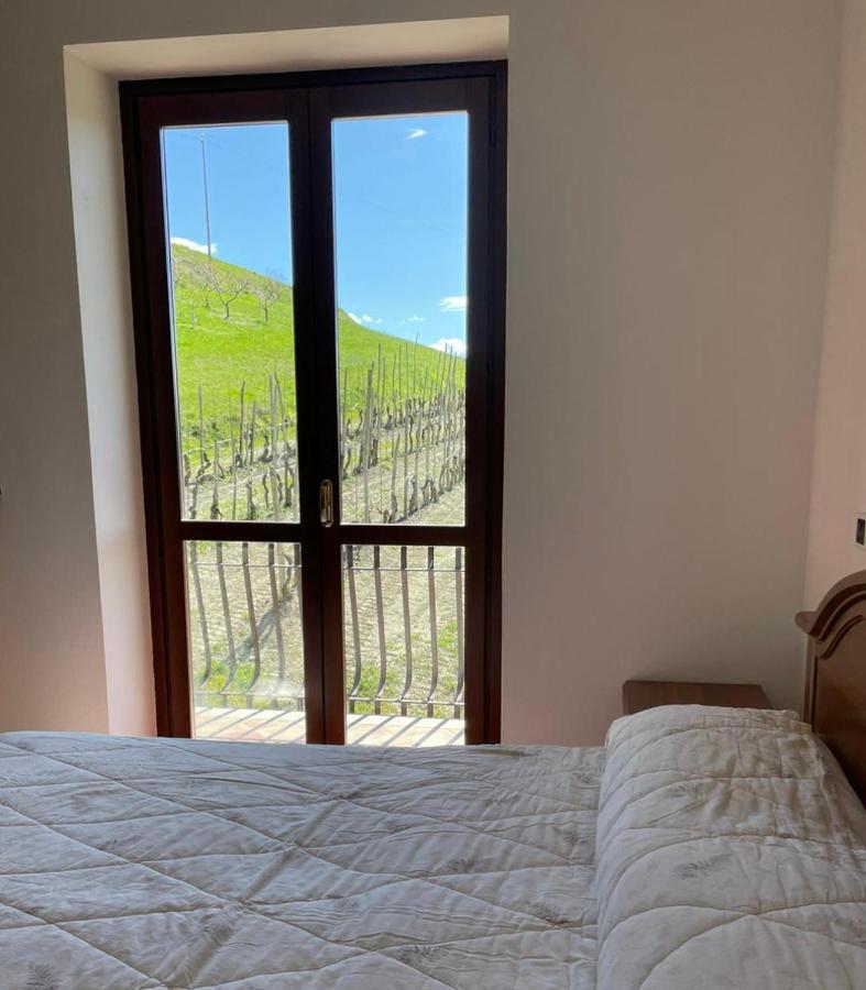 Villa Spicchio Di Langa - Casa Indipendente Tra Le Vigne E Le Alpi à Belvedere Langhe Extérieur photo